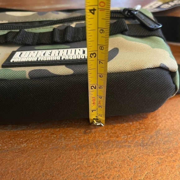 NWT Lunkerhunt LTS Fishing Waist Bag w/ Tackle Box - Picture 12 of 12